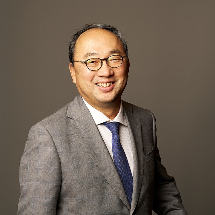執行役社長暨行政總裁漆間啓的圖片